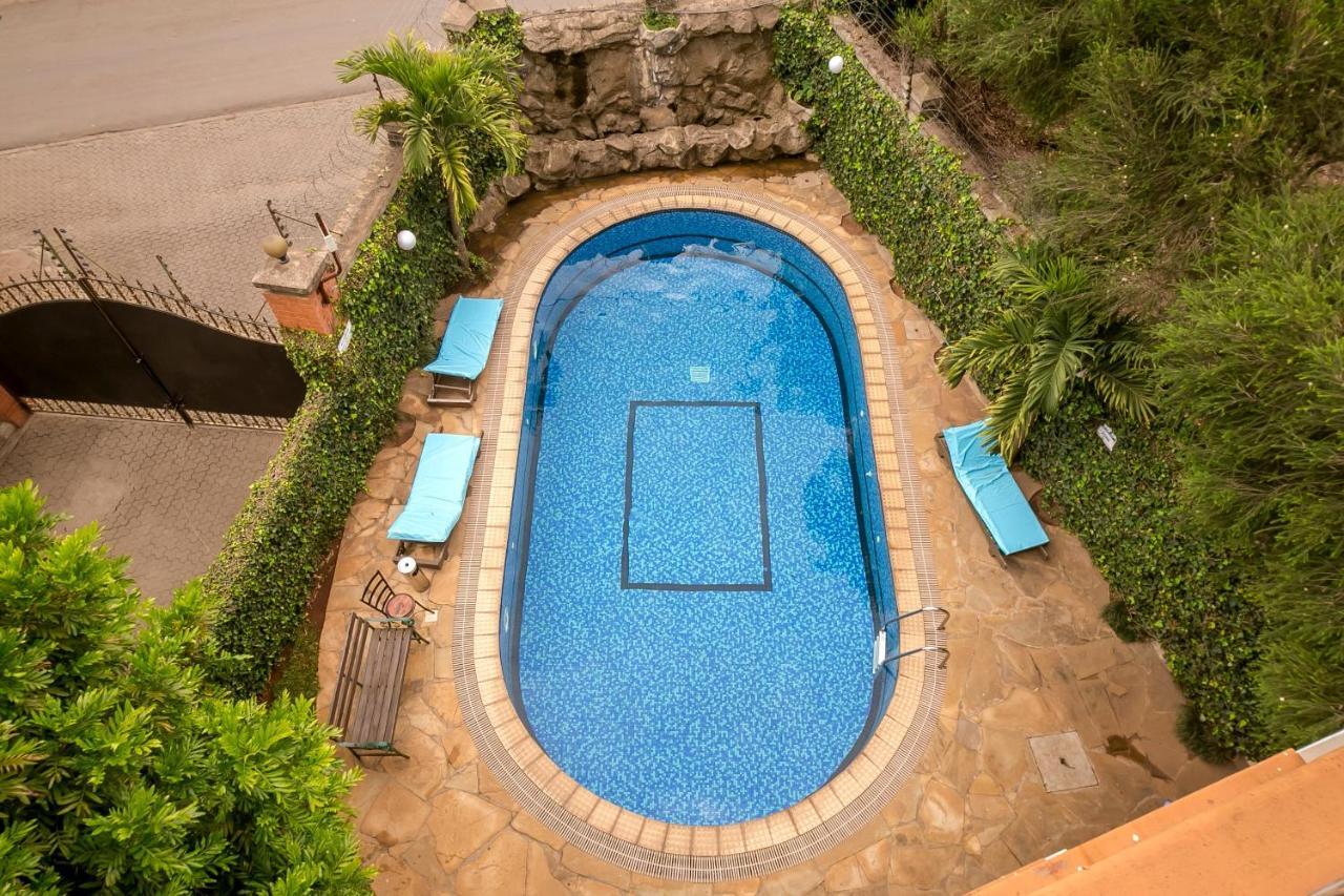 Meltonia Luxury Suites Ναϊρόμπι Εξωτερικό φωτογραφία